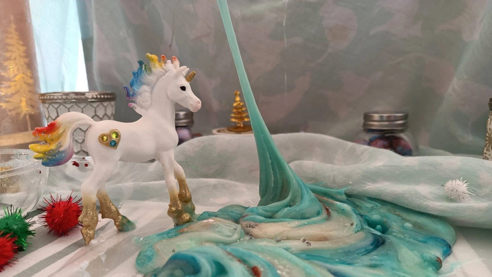 Little Sparklers slime / science workshop birthday activity