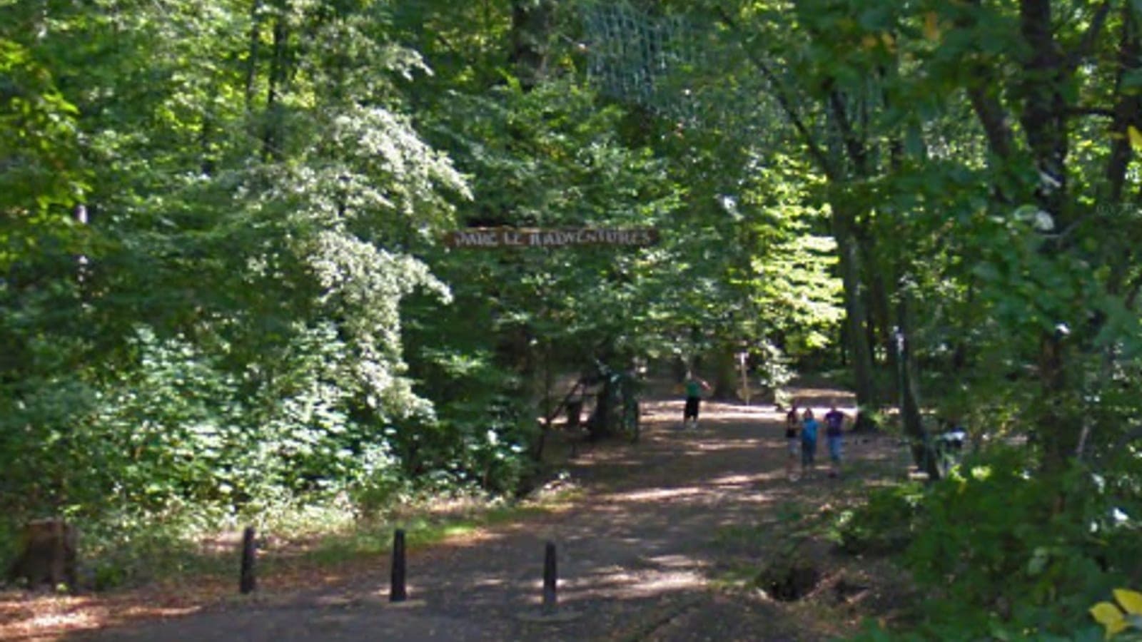 Entrance and reception cabin at Parc Le'h Adventures in the Dudelange forest